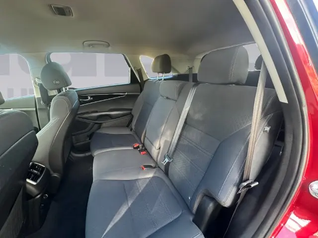2018 Kia Sorento - $11,900