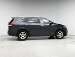 2017 Sorento Thumbnail 7
