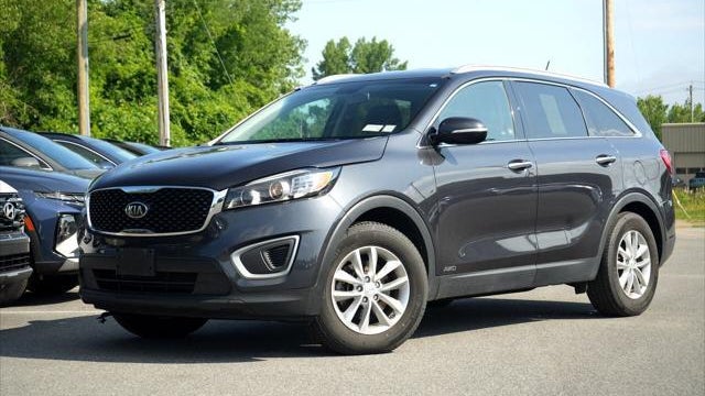 Preowned 2017 Kia Sorento LX for Sale