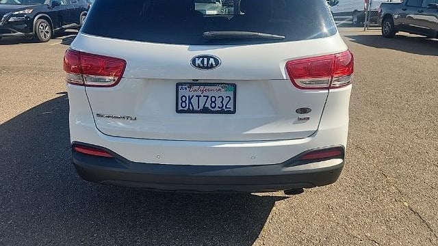 2017 Kia Sorento LX