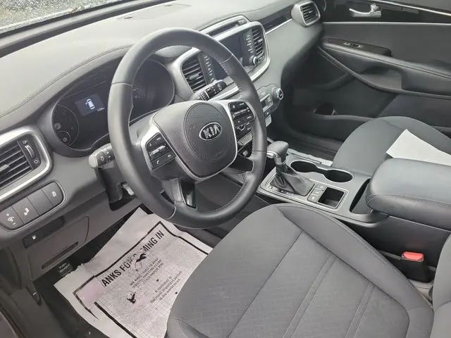 2019 Kia Sorento - $12,590