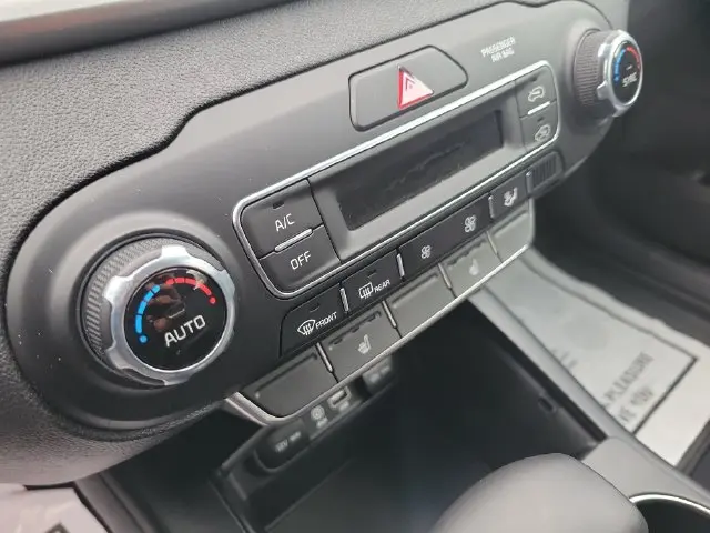 2019 Kia Sorento - $12,590