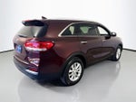 2017 Sorento Thumbnail 7
