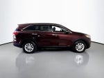 2017 Sorento Thumbnail 8