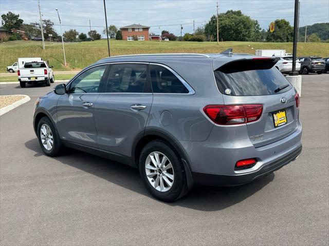 2019 Kia Sorento - $12,262