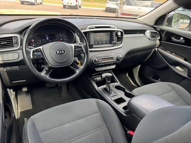 2019 Kia Sorento - $12,262