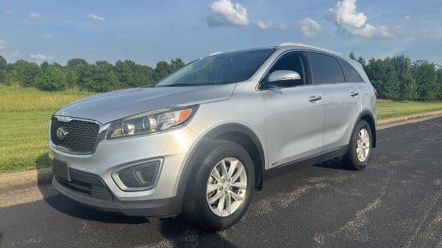 Preowned 2017 Kia Sorento LX for Sale