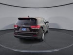 2016 Sorento Thumbnail 8