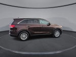 2016 Sorento Thumbnail 9