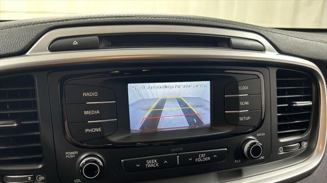 2017 Kia Sorento LX