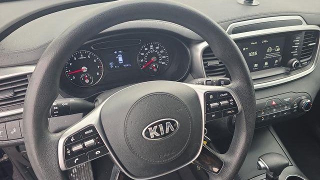 2020 Kia Sorento LX