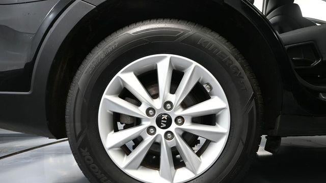2019 Kia Sorento S V6