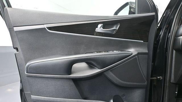 2019 Kia Sorento S V6