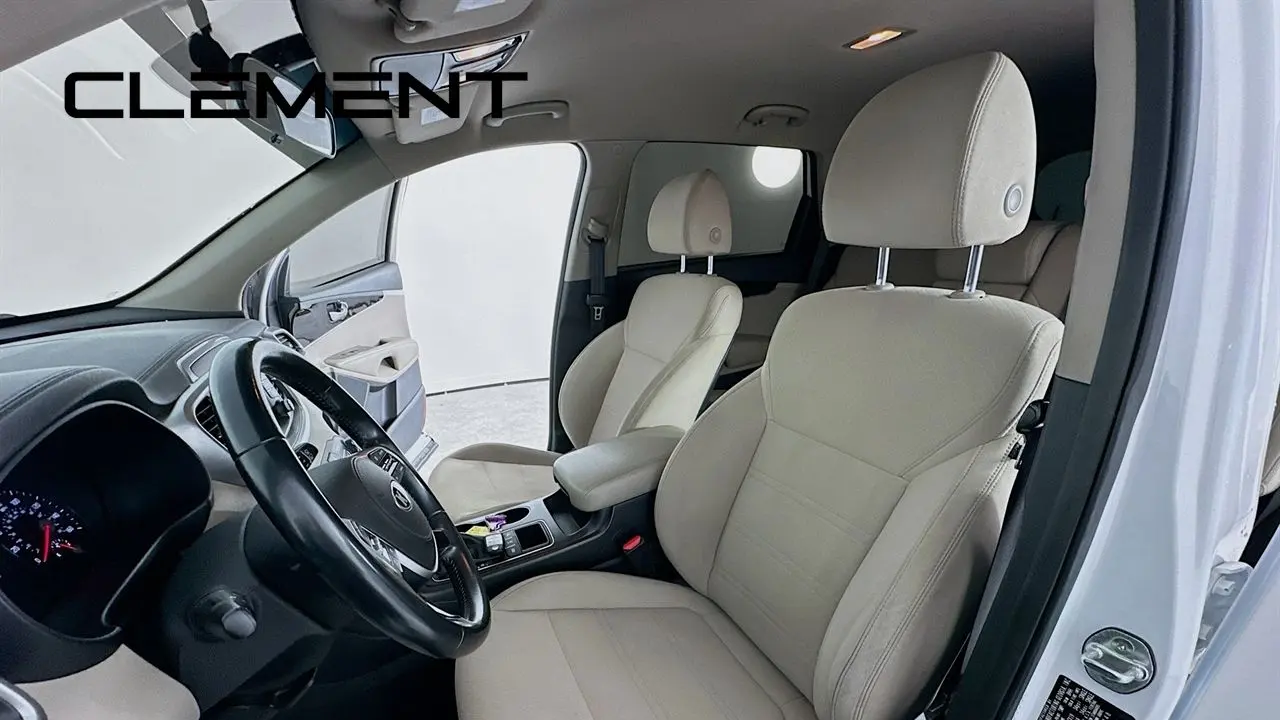 2020 Kia Sorento S V6