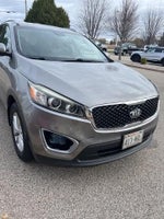 2017 Sorento Thumbnail 1