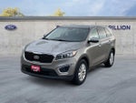 2017 Sorento Thumbnail 7