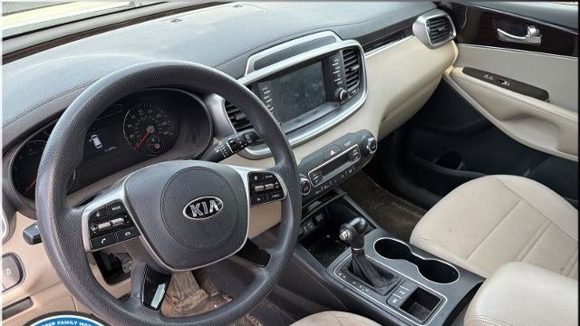 2019 Kia Sorento S V6