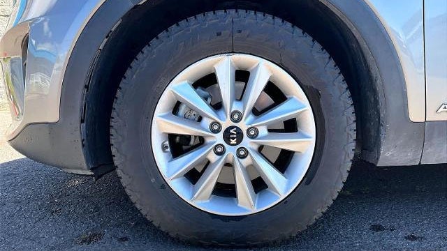 2019 Kia Sorento S V6