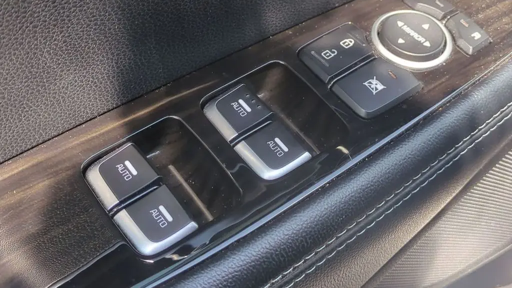 2019 Kia Sorento S V6