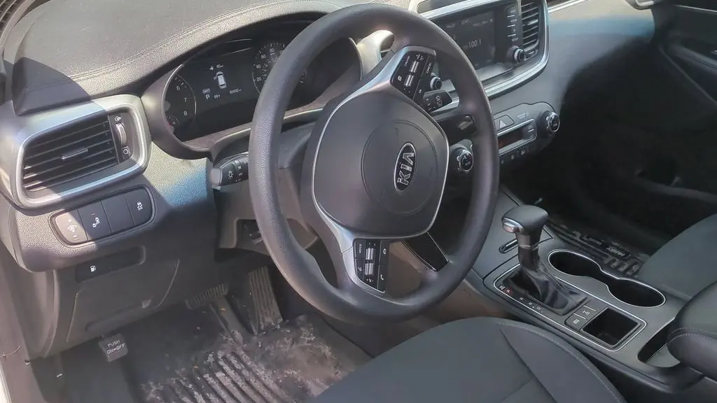 2019 Kia Sorento S V6