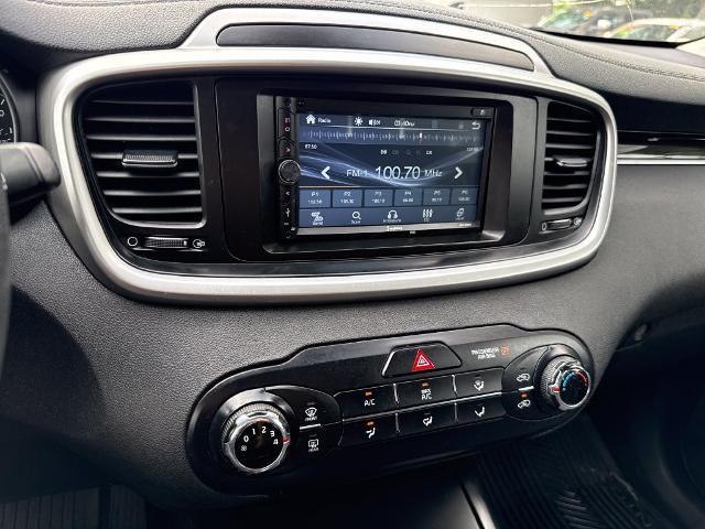 2018 Kia Sorento - $8,900