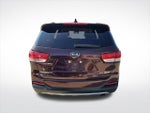 2017 Sorento Thumbnail 15