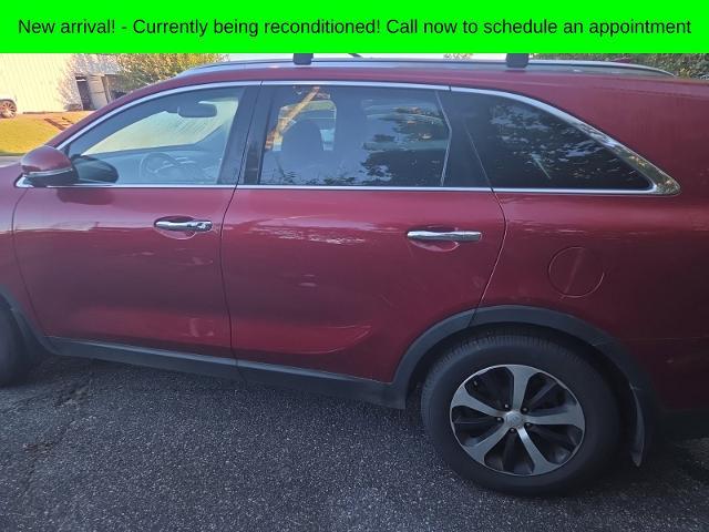 2018 Kia Sorento - $15,980