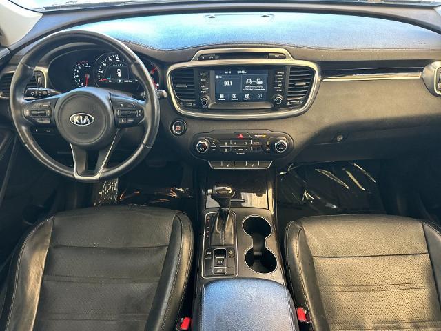 2017 Kia Sorento - $8,988