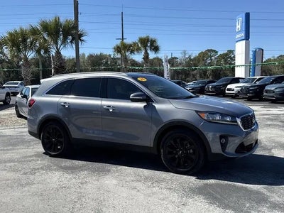 Photo of a 2020 Kia Sorento EX V6 4DR SUV for sale