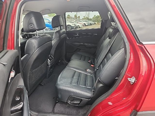2017 Kia Sorento - $11,102