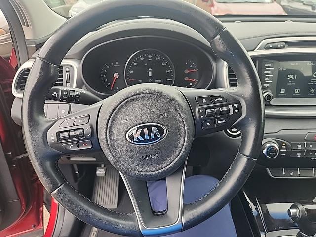 2017 Kia Sorento - $11,102