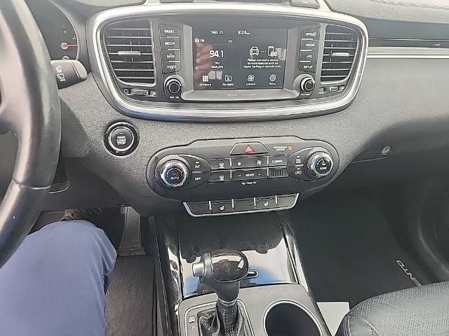 2017 Kia Sorento - $11,102