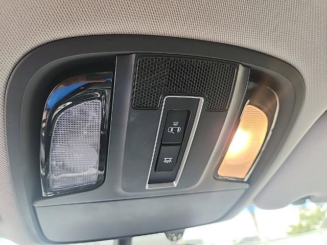 2017 Kia Sorento - $11,102
