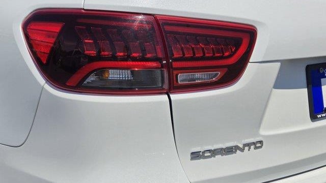 2019 Kia Sorento EX Sport