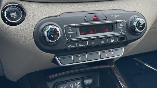 2020 Kia Sorento S V6
