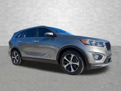 Photo of a 2017 Kia Sorento EX V6 4DR SUV for sale