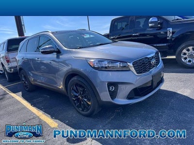Photo of a 2020 Kia Sorento EX V6 4DR SUV for sale