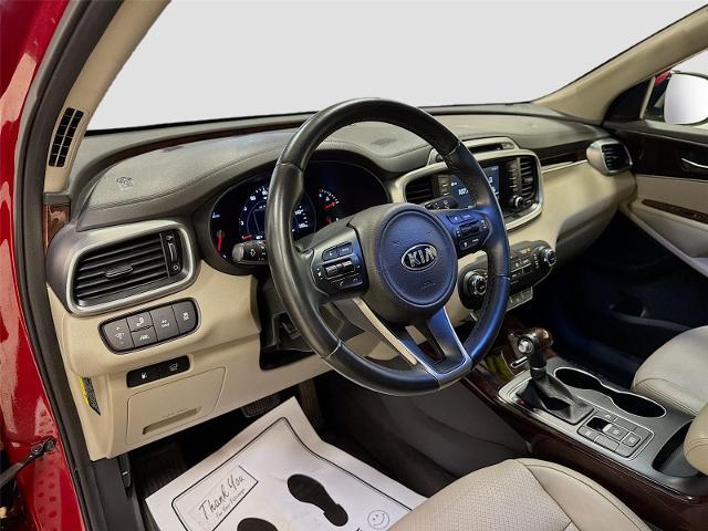 2017 Kia Sorento - $9,991