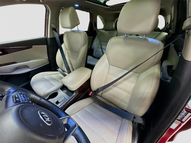 2017 Kia Sorento - $9,991