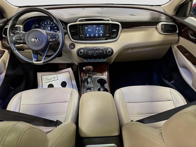 2017 Kia Sorento - $9,991