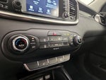 2017 Sorento Thumbnail 15