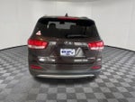 2017 Sorento Thumbnail 7