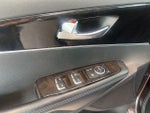2017 Sorento Thumbnail 12