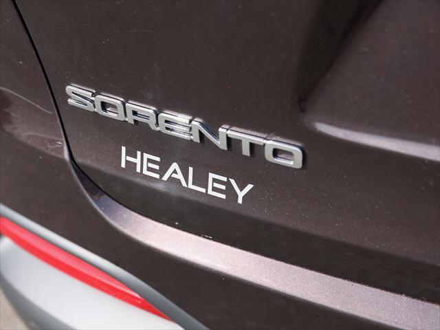 2017 Kia Sorento - $9,600