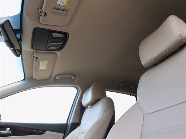 2017 Kia Sorento - $9,600