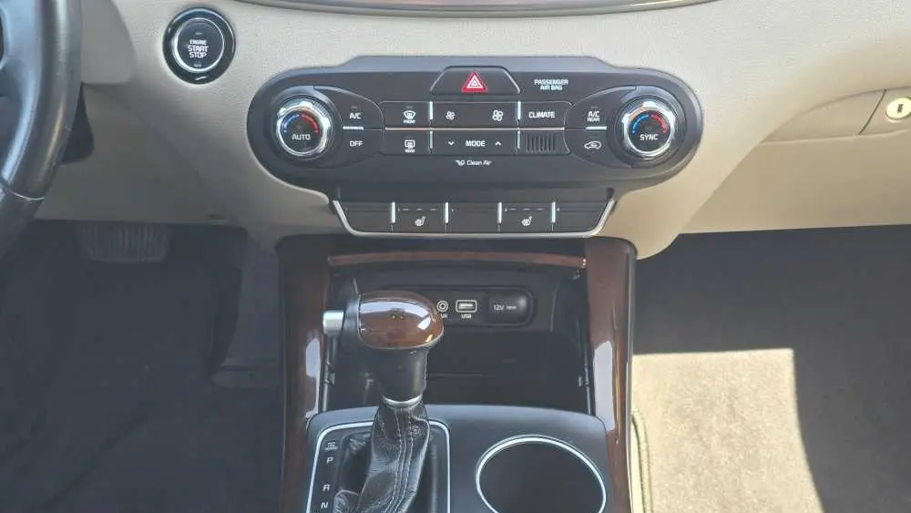 2017 Kia Sorento EX V6
