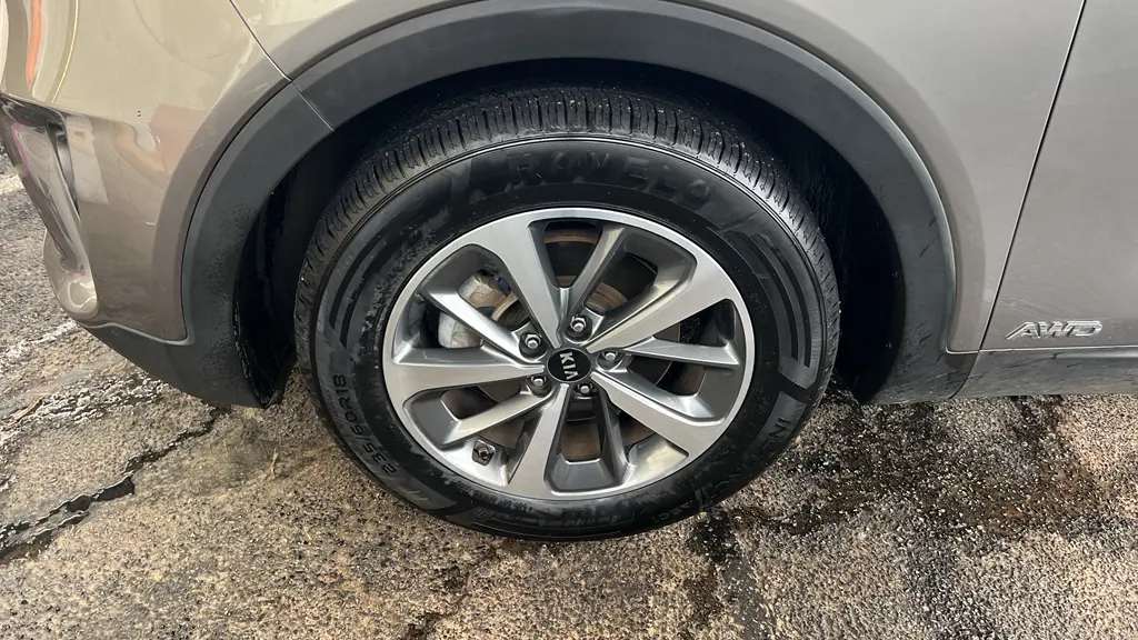 2019 Kia Sorento EX Sport