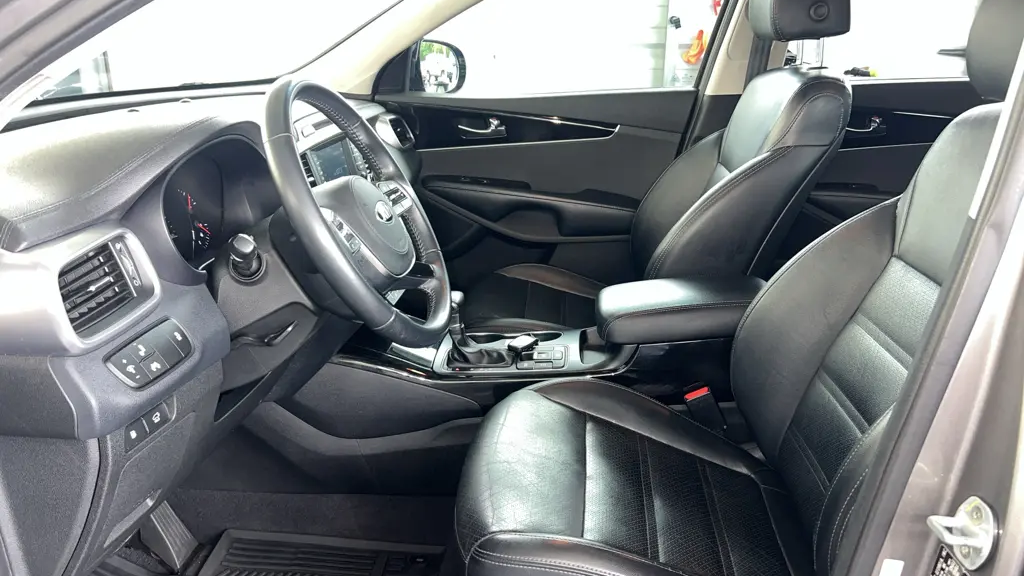 2019 Kia Sorento EX Sport