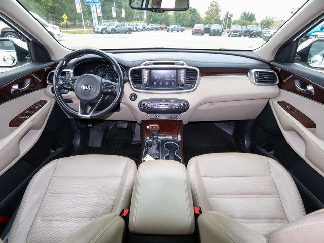 2017 Kia Sorento - $9,795