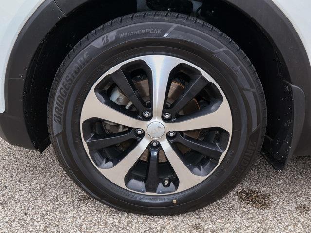 2017 Kia Sorento - $9,795